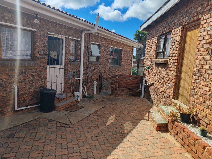 3 Bedroom Property for Sale in Azalea Park Eastern Cape